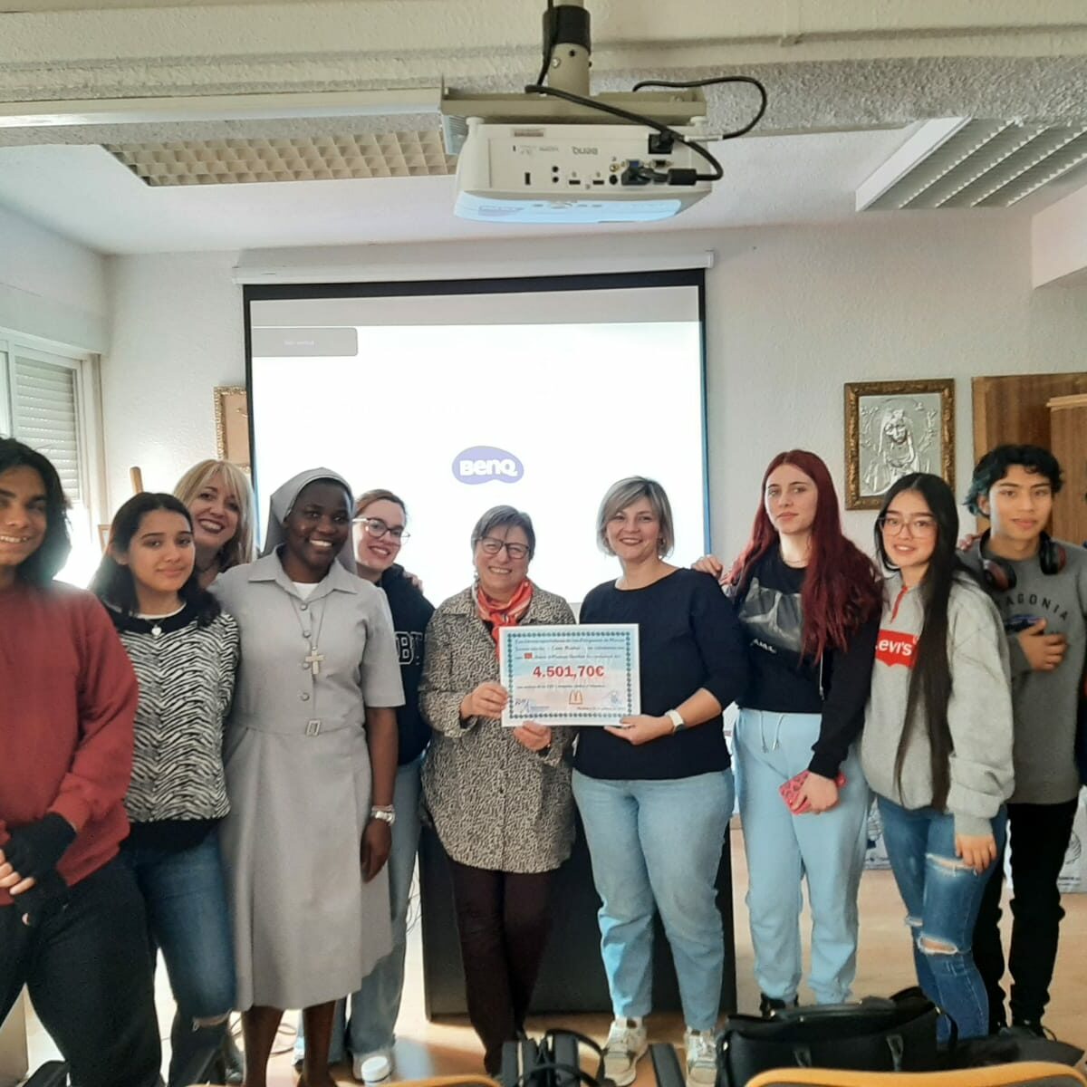 Visita a manos Unidas